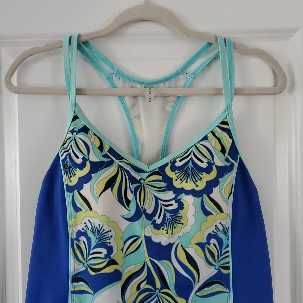 Lands' End Tankini Swim Suit Top - Picture 7 of 13